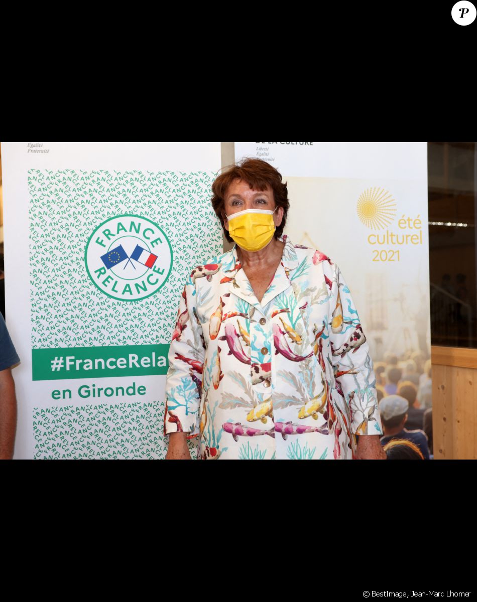 Roselyne Bachelot, ministre de la Culture, en visite à la Fabrique Pola. Bordeaux, le 11 juillet 2021. © Jean-Marc Lhomer/Bestimage