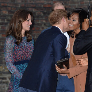 Le prince Harry, Barack Obama et sa femme MichelleObama, Le prince William, duc de Cambridge et sa femme Kate Middleton, duchesse de Cambrige - Le prince William et Kate Middleton reçoivent Barack Obama et sa femme pour un dîner privé dans leur résidence de Kensington à Londres le 22 Avril 2016.