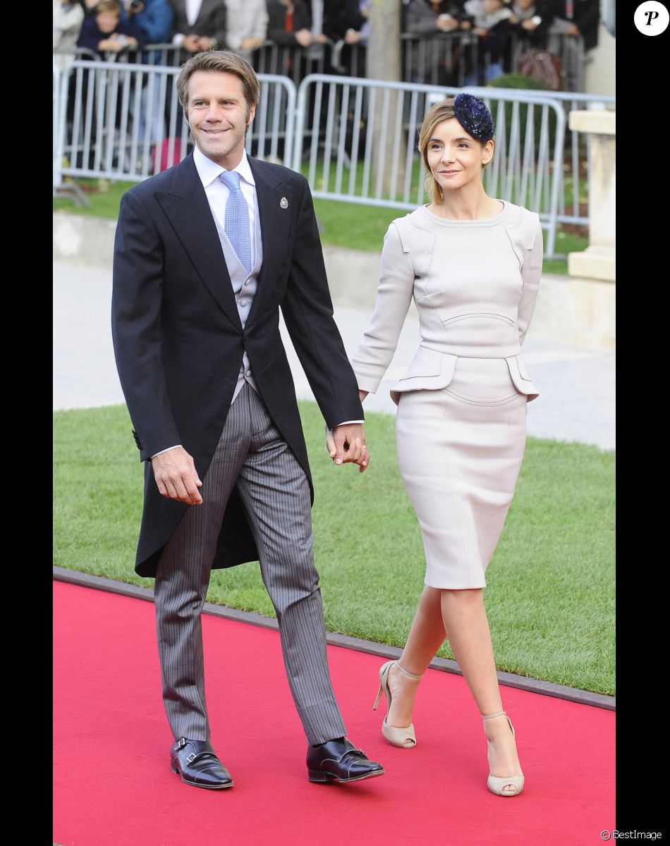 Le prince Emmanuel Philibert de Savoie et la princesse Clotilde de Savoie (Clotilde Courau) - Arrivees a la cathédrale pour le mariage religieux du prince Guillaume de Luxembourg et de la comtesse Stephanie de Lannoy a Luxembourg, le 20 octobre 2012.