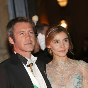 Le prince Emmanuel Philibert de Savoie et la princesse Clotilde de Savoie (Clotilde Courau) - Arrivee des invites au diner de gala organise au Palais Grand-Ducal, a l'occasion du mariage du prince Guillaume de Luxembourg et la comtesse Stephanie de Lannoy a Luxembourg, le 19 octobre 2012.