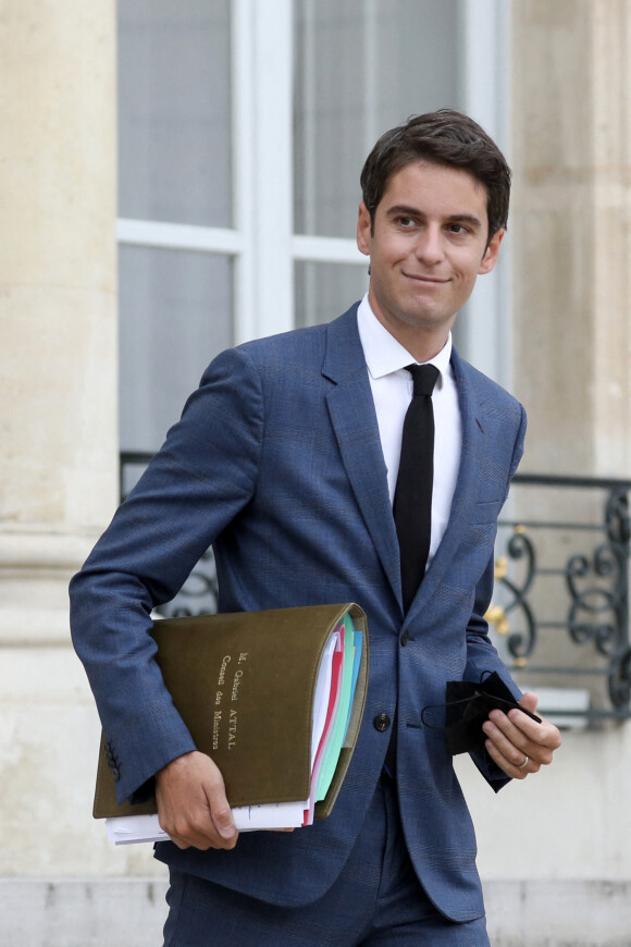 Gabriel Attal, Porte-parole du Gouvernement lors du conseil des ministres, au palais de l'Elysée à Paris, France. © Stéphane Lemouton/Bestimage 