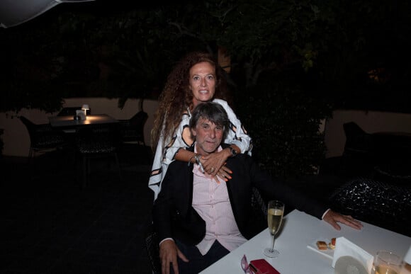 Tex et sa femme Béatrice lors de la fête d'anniversaire de Massimo Gargia (81 ans) organisé par l'hôtel de Paris à Saint-Tropez, Côte d'Azur, France, le 20 août 2021. © Jack Tribeca/Bestimage 