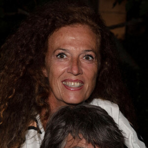 Tex et sa femme Béatrice lors de la fête d'anniversaire de Massimo Gargia (81 ans) organisé par l'hôtel de Paris à Saint-Tropez, Côte d'Azur, France, le 20 août 2021. © Jack Tribeca/Bestimage 