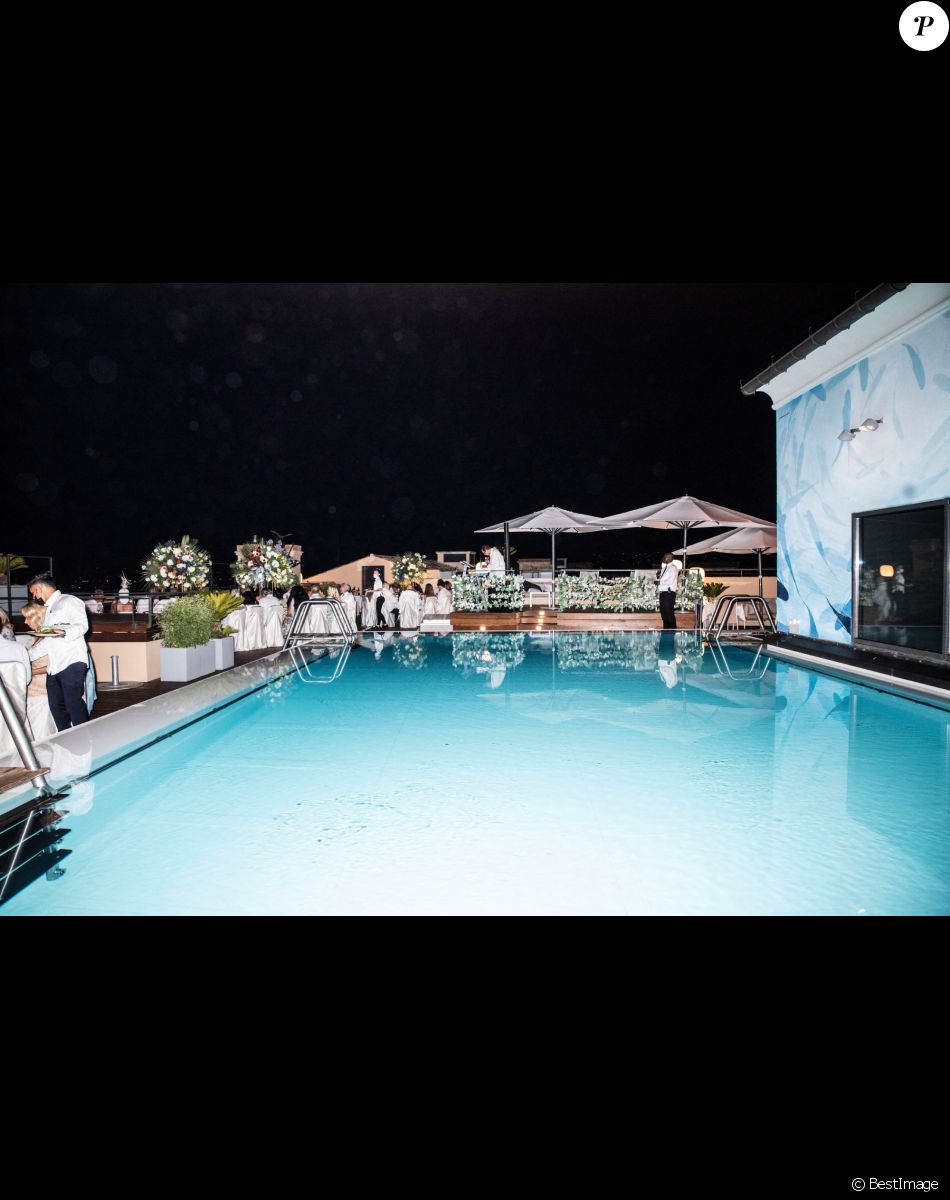 Illustration lors de la fête d'anniversaire de Massimo Gargia (81 ans) organisé par l'hôtel de Paris à Saint-Tropez, Côte d'Azur, France, le 20 août 2021. © Jack Tribeca/Bestimage