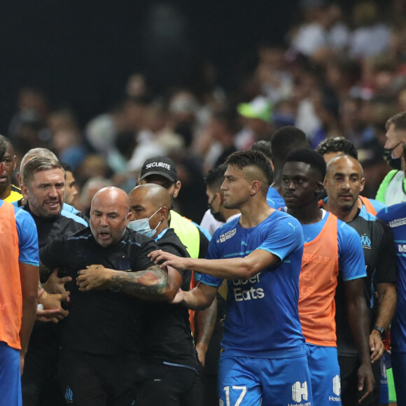 Match de football en ligue 1 Uber Eats : Match définitivement arrêté après le refus des joueurs de l'OM (Marseille) de reprendre le jeu suites à des incidents avec les supporters de Nice le 22 août 2021. © Jonathan Moscrop/Sportimage/Cal Sport Media / Zuma / Bestimage