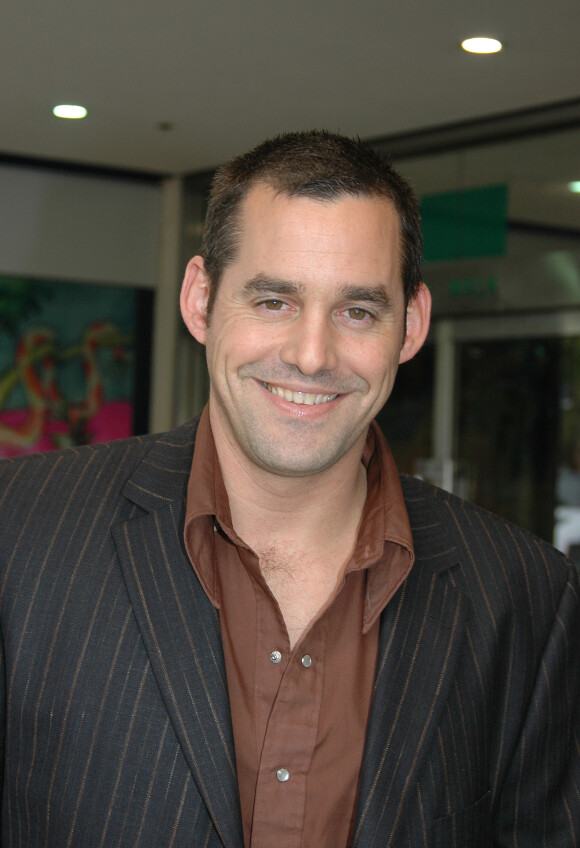 Nicholas Brendon de la série "Buffy contre les vampires" en 2004 à Londres