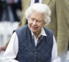La reine Elisabeth II d'Angleterre, de retour d'Ecosse après la Holyrood Week, assiste à la course hippique "Royal Windsor Horse Show" à Windsor.