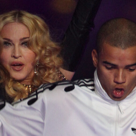 Madonna et Brahim Zaibat, lors du Super Bowl XLVI à Indianapolis, le 5 février 2012. Photo :  Lionel Hahn/ABACAPRESS.COM
