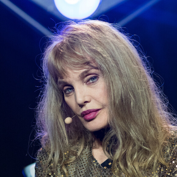 Exclusif - Arielle Dombasle - Backstage de l'enregistrement de l'émission "La Chanson secrète 8" à la Seine musicale à Paris, diffusée le 4 septembre sur TF1 © Gaffiot-Moreau / Bestimage 