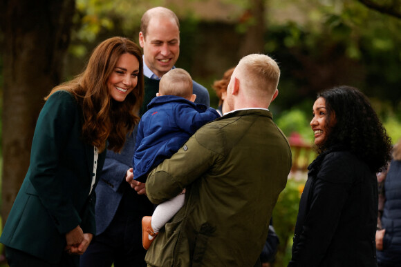 Le prince William et Catherine Middleton rencontrent des enfants d'Edzell Nursery lors de leur visite au parc Starbank à Édimbourg, Ecosse, Royaume Uni.