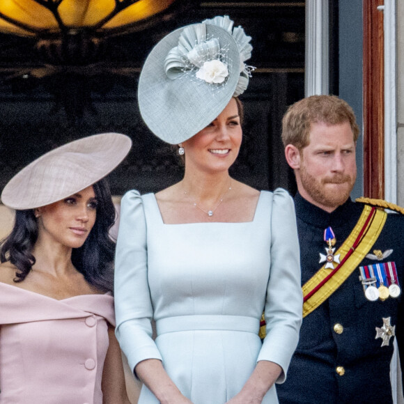 Camilla Parker Bowles, Kate Catherine Middleton, le prince Harry et Meghan Markle lors du rassemblement militaire "Trooping the Colour" (le "salut aux couleurs"), célébrant l'anniversaire officiel du souverain britannique, le 9 juin 2018.