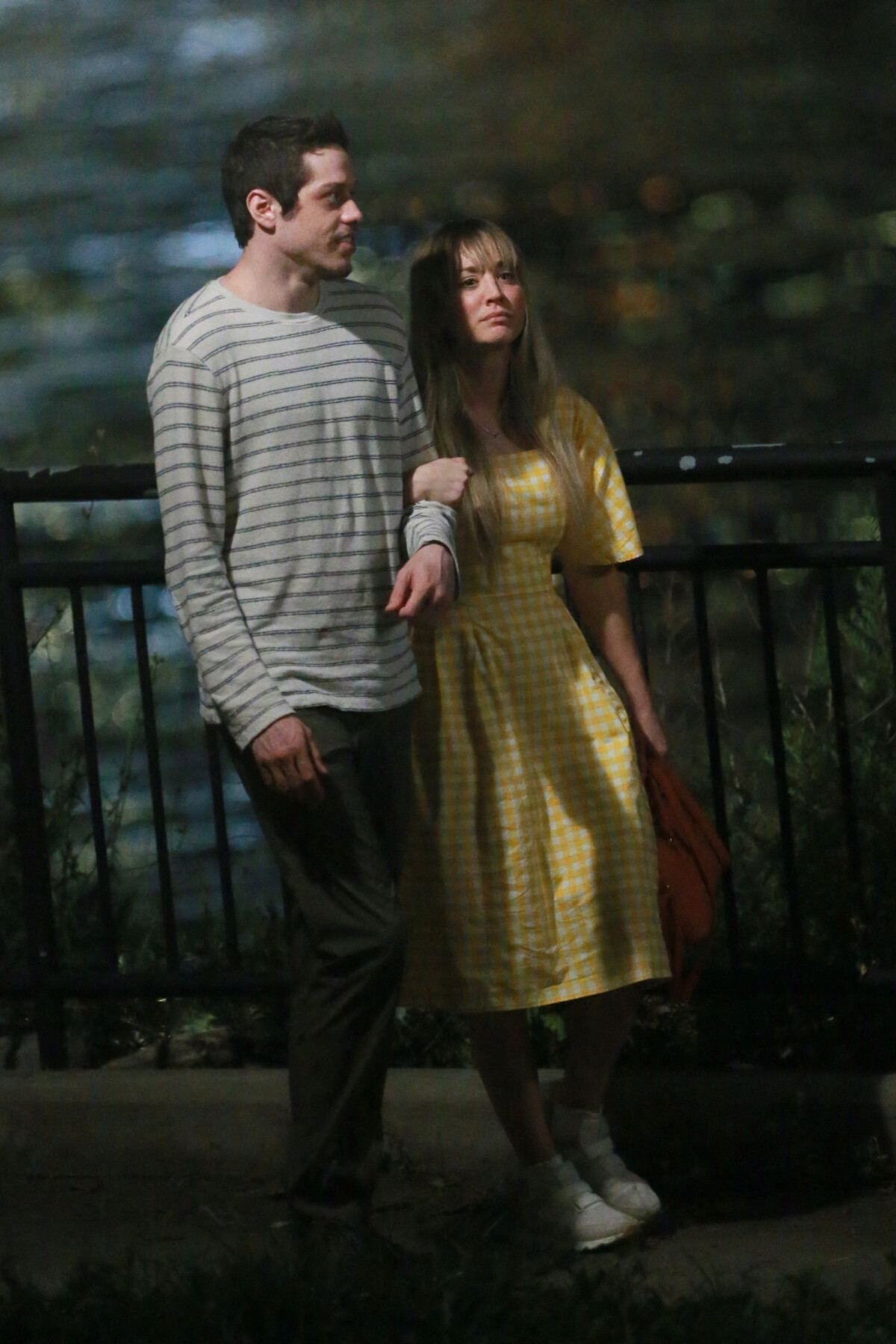 Photo Kaley Cuoco et Pete Davidson tournent une scène du film 'Meet