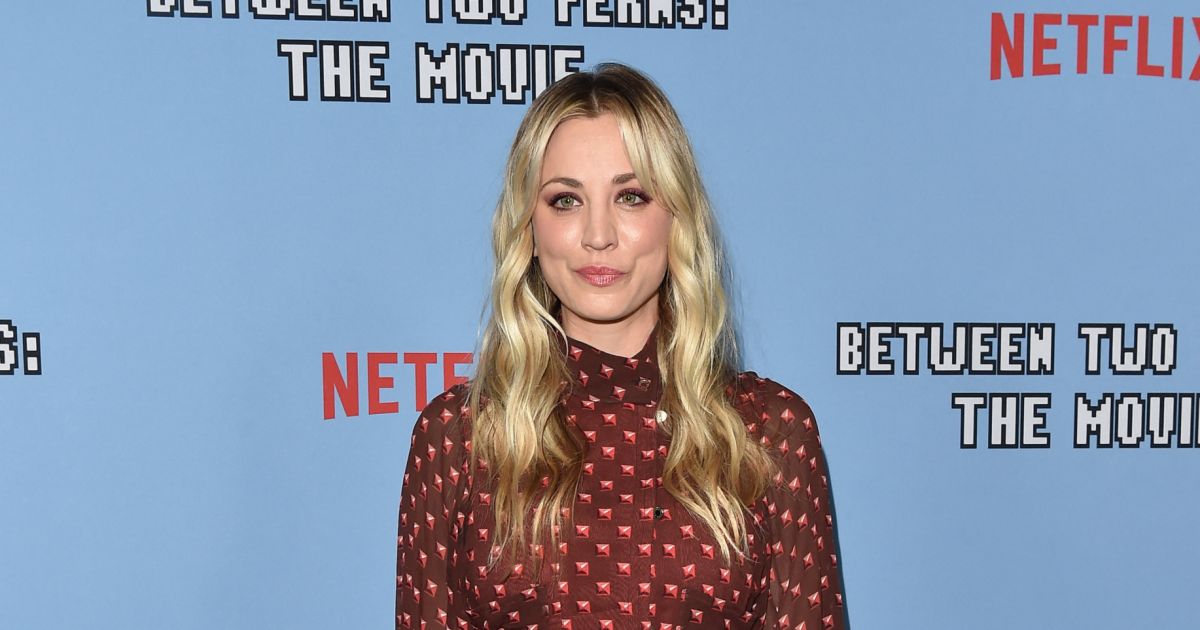 Kaley Cuoco Première du film Netflix Between Two Ferns The Movie au