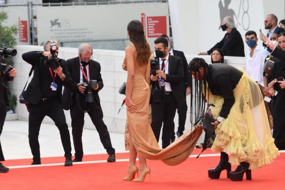 Zendaya assiste à la projection du film "Dune" lors du 78e Festival International du Film de Venise (La Mostra), vêtue d'une robe Balmain. Venise, le 3 septembre 2021.
