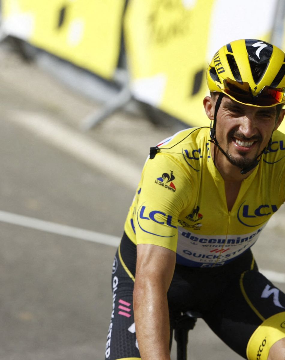 Julian Alaphilippe lors de la 108è édition du Tour de France 2021 Etape 2 - Perros Guirec à Mur de Bretagne le 27 juin 2021. © Photonews / Panoramic / Bestimage