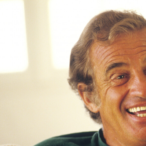 Rendez-vous avec Jean-Paul Belmondo lors de ses vacances à Saint-Jean-Cap-Ferrat. Août 1987. © Michel Marizy via Bestimage