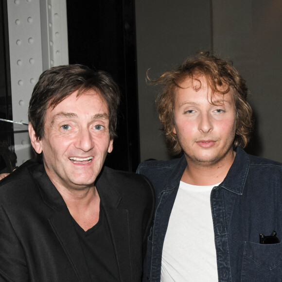 Exclusif - Pierre Palmade et Sacha Sperling - Dédicace du roman de Sacha Sperling "Le fils du pêcheur" à l'Hôtel Costes à Paris. Le 6 septembre 2021. © Coadic Guirec/Bestimage