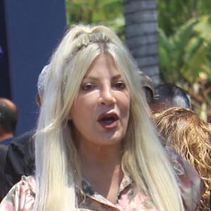 Tori Spelling - Les célébrités participent au rallye "Concours d'Elegance" à Beverly Hills, le 20 juin 2021.