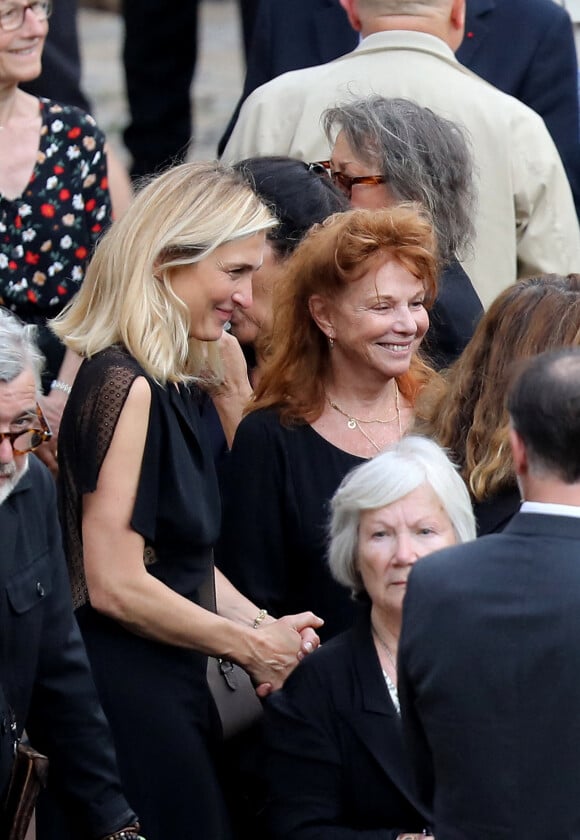 Julie Gayet et Agathe Natanson lors de la cérémonie d'hommage national à Jean-Paul Belmondo à l'Hôtel des Invalides à Paris, France, le 9 septembre 2021. © Dominique Jacovides/Bestimage 