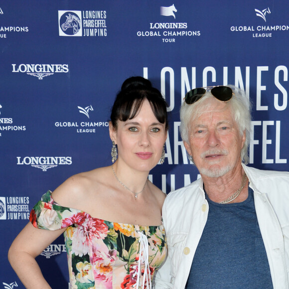 Hugues Aufray et sa compagne Muriel - Photocall du déjeuner - Longines Paris Eiffel Jumping au Champ de Mars à Paris, le samedi 6 juillet 2019. © Veeren Ramsamy/Bestimage 