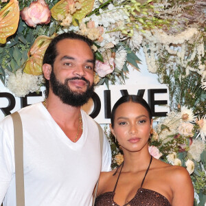 Joakim Noah et Lais Ribeiro assistent à la soirée d'ouverture de la Revolve Gallery, lors de la Fashion Week de New York. Le 9 septembre 2021.