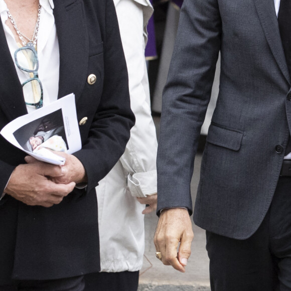 Florence Belmondo, Paul Belmondo - Obsèques de Jean-Paul Belmondo en en l'église Saint-Germain-des-Prés, à Paris le 10 septembre 2021. © Cyril Moreau / Bestimage 