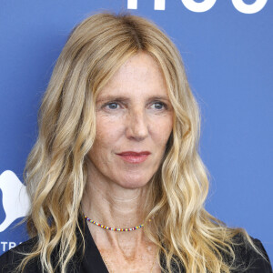 Sandrine Kiberlain au photocall du film "Un Autre Monde" lors du festival international du film de Venise (La Mostra), à Venise, Italie, le 10 septembre 2021.