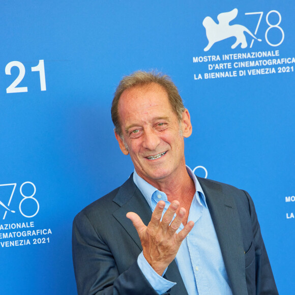 Vincent Lindon au photocall du film "Un Autre Monde" lors du festival international du film de Venise (La Mostra), à Venise, Italie, le 10 septembre 2021.