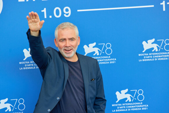 Stéphane Brizé au photocall du film "Un Autre Monde" lors du festival international du film de Venise (La Mostra), à Venise, Italie, le 10 septembre 2021.