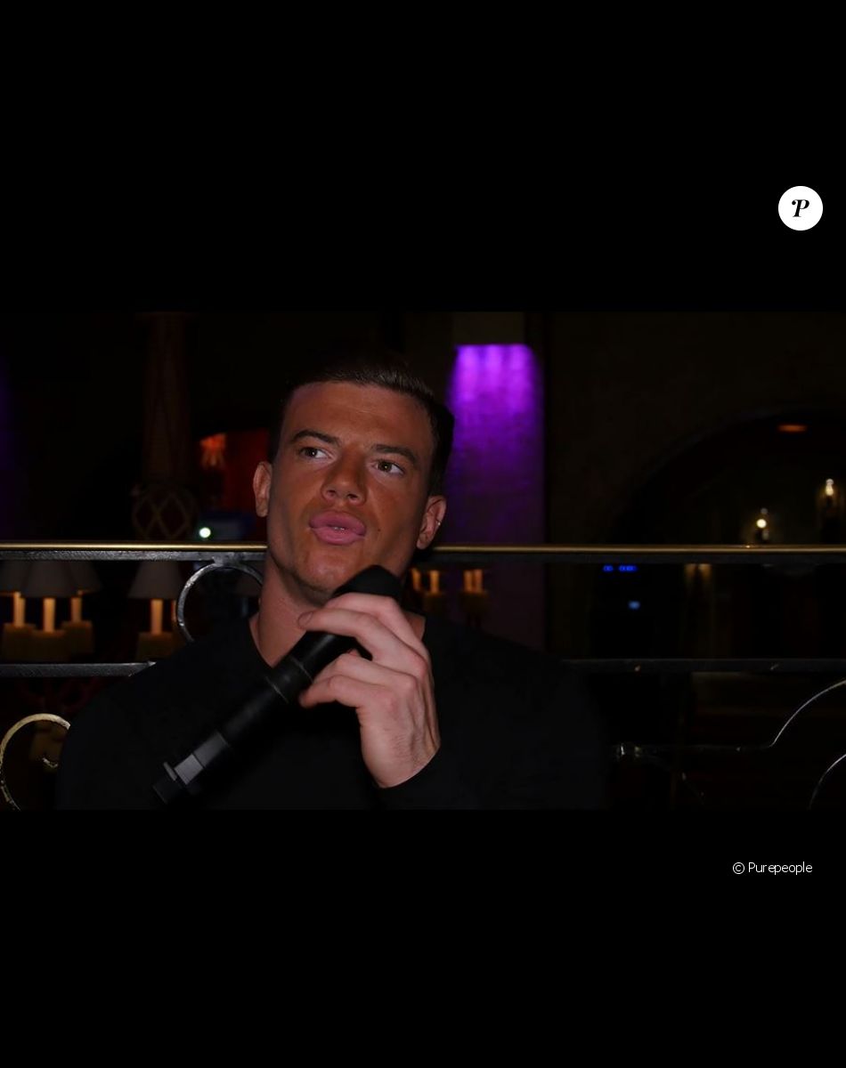 Adrien Laurent de "Friends Trip 4" en interview pour Purepeople et Purebreak, 15 janvier 2018