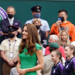 Catherine (Kate) Middleton, duchesse de Cambridge, sur le court central du tournoi de Wimbledon au All England Lawn Tennis and Croquet Club à Londres, Royaume Uni, le 10 juillet 2021.