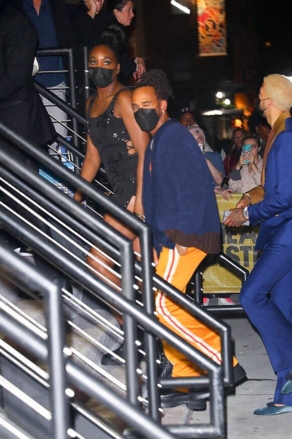 Lewis Hamilton arrive à l'after-party de Rihanna après la soirée du Met Gala 2021 à New York, le 13 septembre 2021.