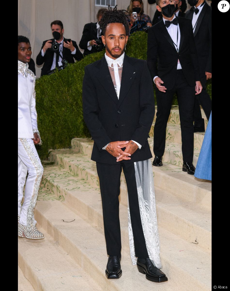 Lewis Hamilton assiste au Met Gala 2021 au Metropolitan Museum of Art. New York, le 13 septembre 2021.
