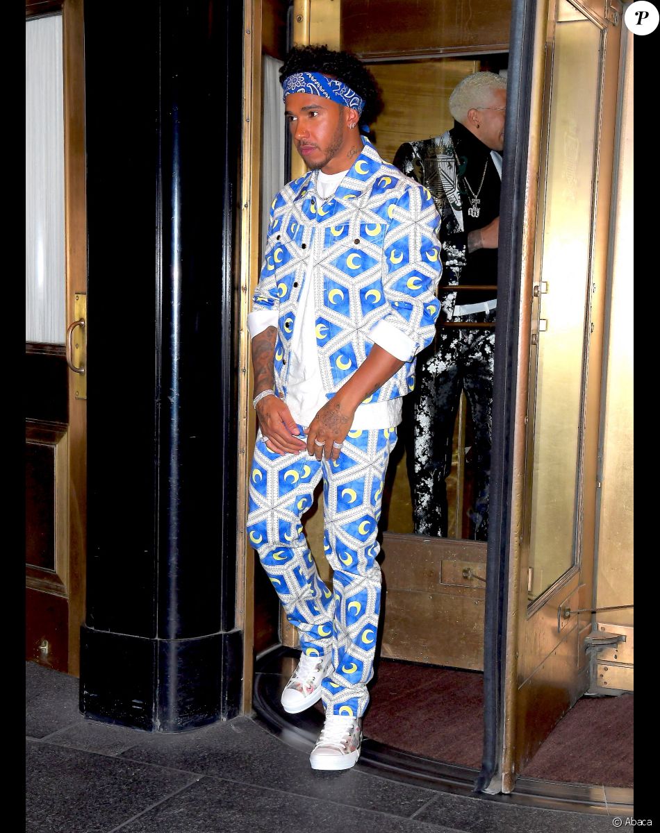 Lewis Hamilton quitte son hôtel après le Met Gala 2019. New York, le 7 mai 2019.