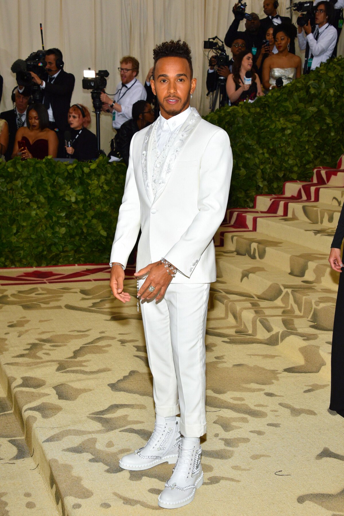 Photo Lewis Hamilton assiste au Met Gala 2018 au Metropolitan Museum