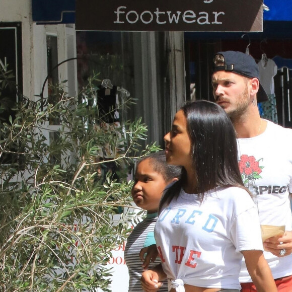 Matt Pokora, sa compagne Christina Milian enceinte et sa fille Violet Nash. Los Angeles, le 3 août 2019.