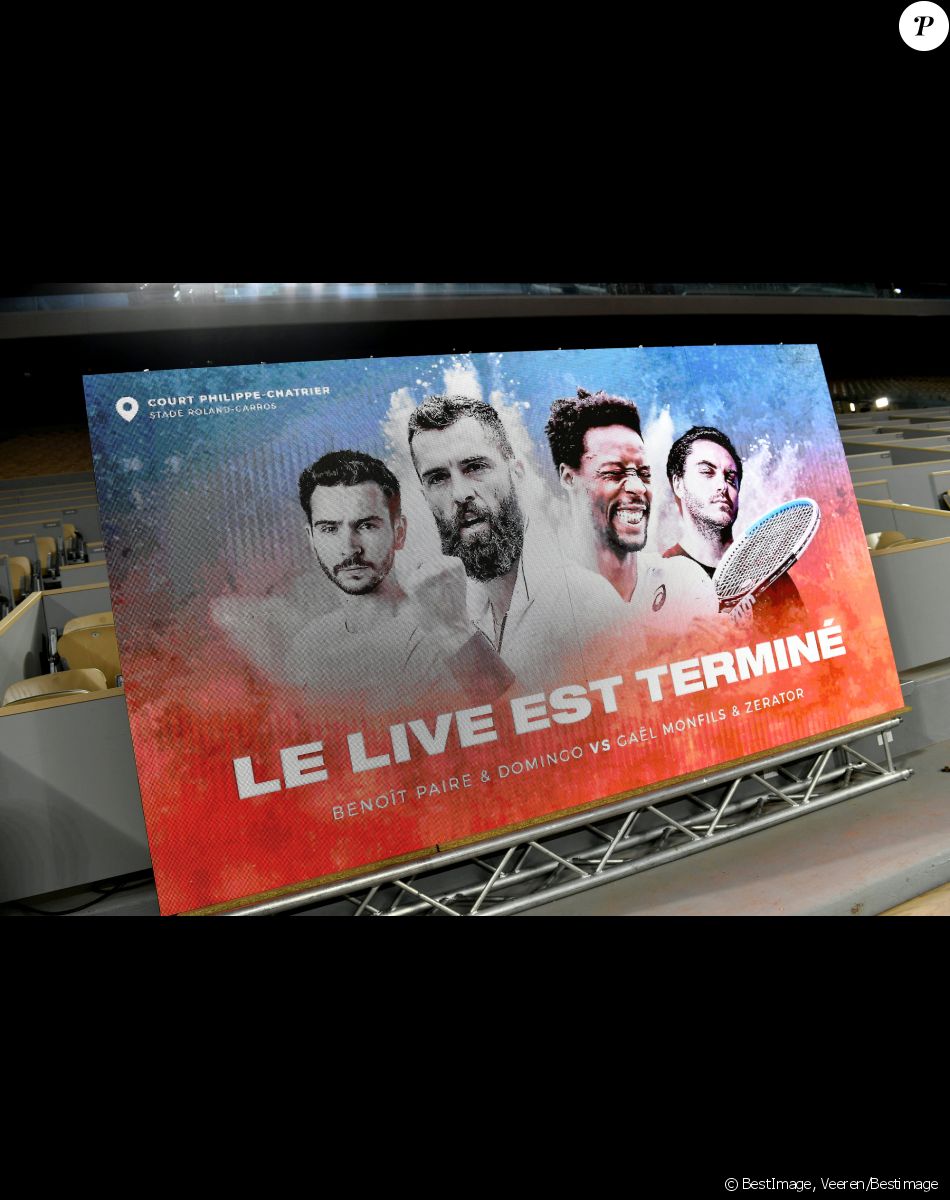 Exclusif - - Benoît Paire, Gaël Monfils, Domingo (Pierre Alexis Bizot) et Zerator (Adrien Nougaret) deux streamers se rencontrent lors d'un match de tennis à Roland Garros, Paris le 18 septembre 2021. © Veeren/Bestimage