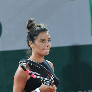 Exclusif - Julie Bertin ( compagne de Benoît Paire) - Benoît Paire, Gaël Monfils, Domingo (Pierre Alexis Bizot) et Zerator (Adrien Nougaret) deux streamers se rencontrent lors d'un match de tennis à Roland Garros, Paris le 18 septembre 2021. © Veeren/Bestimage