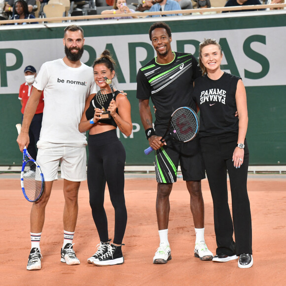 Exclusif - Benoît Paire et sa compagne Julie Bertin, Gaël Monfils et sa femme Elina Svitolina - Benoît Paire, Gaël Monfils, Domingo (Pierre Alexis Bizot) et Zerator (Adrien Nougaret) deux streamers se rencontrent lors d'un match de tennis à Roland Garros, Paris le 18 septembre 2021. © Veeren/Bestimage