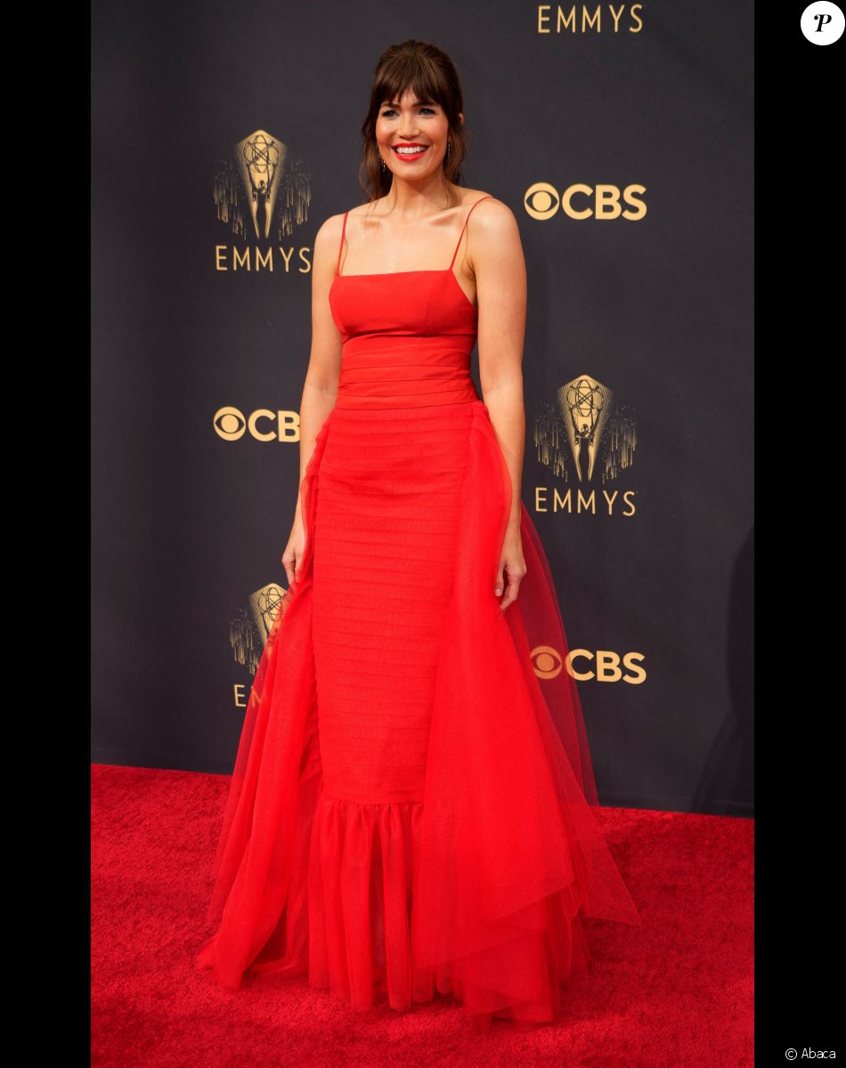 Emmy Awards Catherine Zeta Jones Et Kate Winslet Sublimes The Crown