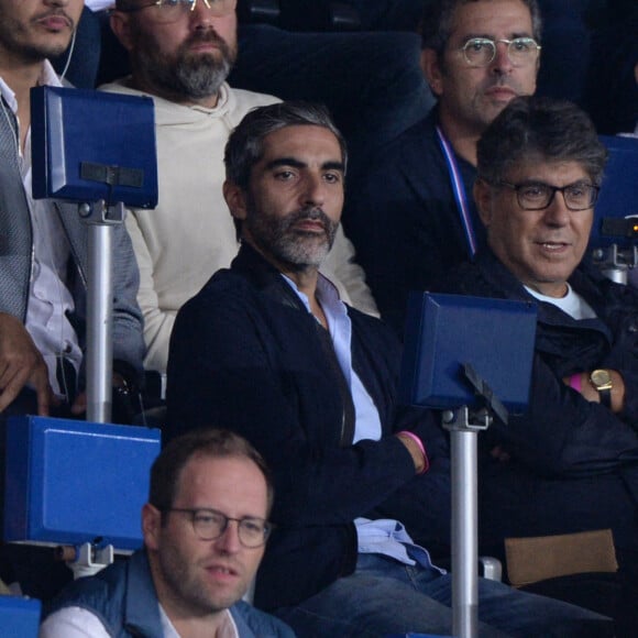 Ary Abittan assiste au match de football opposant le PSG à l'Olympique Lyonnais au Parc des Princes. Paris, le 19 septembre 2021.