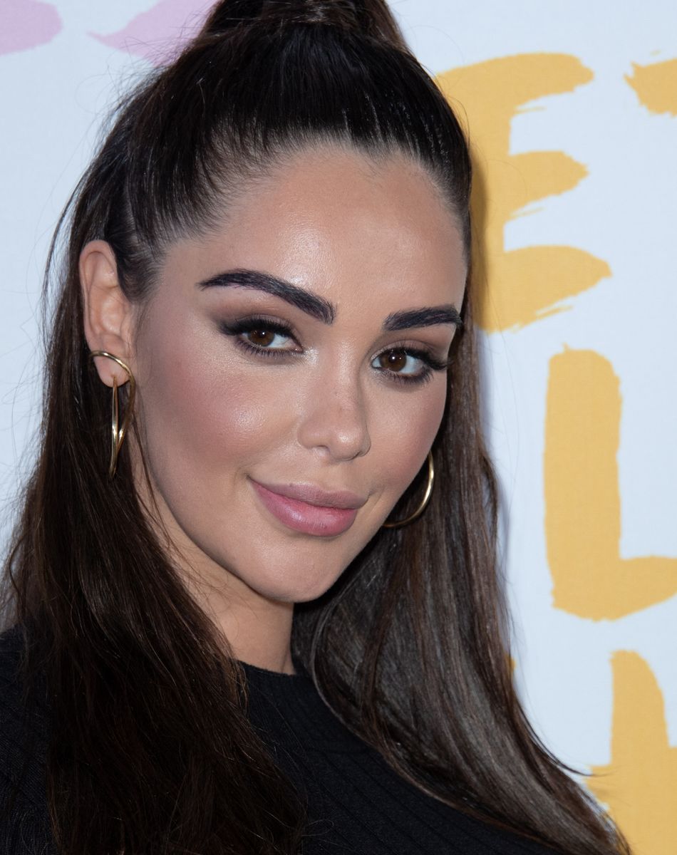 Nabilla Benattia - Photocall - Etam Live Show 2019 au Stade Roland Garros à Paris le 24 septembre 2019. © Rachid Bellak / Bestimage