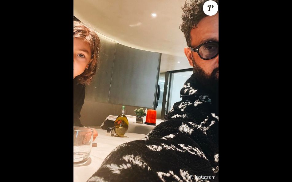 Cyril Hanouna Dévoile Une Photo Avec Son Fils Lino Août 2021 Purepeople