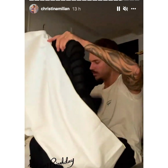 M. Pokora découvre son cadeau d'anniversaire offert par sa femme Christina Milian, le 26 septembre 2021 sur Instagram.