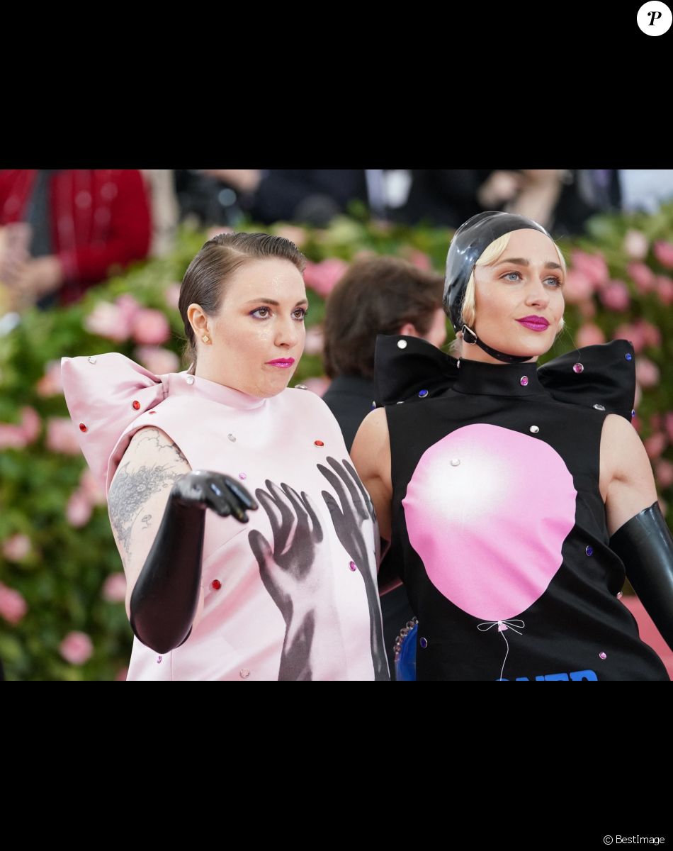Lena Dunham, Jemima Kirke - 71e édition du MET Gala sur le thème "Camp: Notes on Fashion" au Metropolitan Museum of Art à New York, le 6 mai 2019.