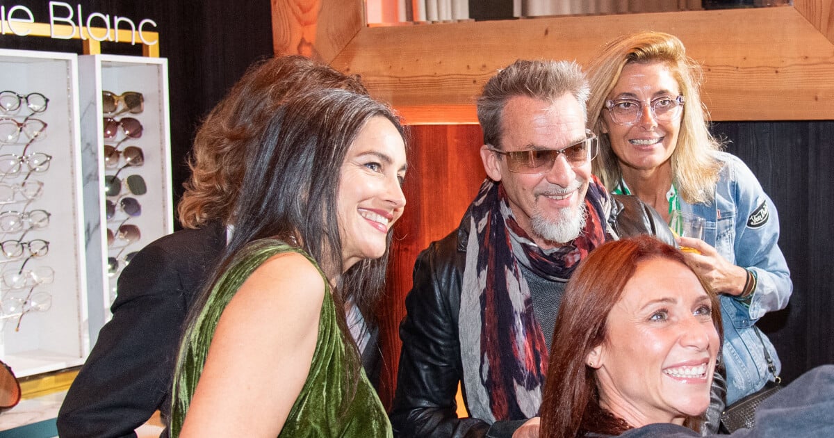 Florent Pagny et son épouse Azucena aux anges face à Aure Atika pour une belle soirée - Purepeople