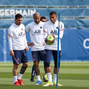 Lionel Leo Messi, Kylian Mbappe, Neymar Jr - Entrainement de l'équipe du PSG (Paris Saint-Germain) au centre d'entraînement Ooredoo à Saint-Germain-en-Laye le 28 Août 2021