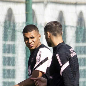 Lionel Leo Messi , Kilyan Mbappe , Mauro Icardi Neymar - Lionel Leo Messi lors de son premier entraînement avec ses coéquipiers du Paris Saint-Germain (PSG) au Camp des Loges à Saint-Germain-en-Laye, France, le 13 août 2021. © Pierre Perusseau / Bestimage