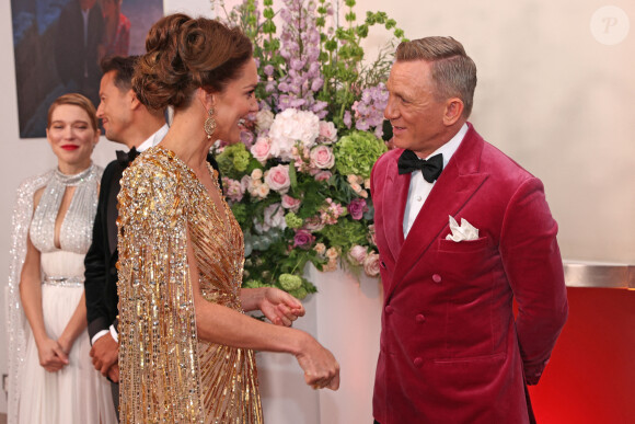 Catherine Kate Middleton, duchesse de Cambridge, Daniel Craig - Avant-première mondiale du film "James Bond - Mourir peut attendre (No Time to Die)" au Royal Albert Hall à Londres le 28 septembre 2021.