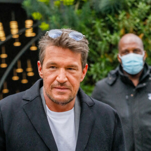 Benjamin Castaldi à la sortie de l'enregistrement de l'émission "Vivement Dimanche" au studio Gabriel à Paris, présentée par Michel Drucker et diffusée le 18 avril 2021, le 26 mars 2021. © Christophe Clovis/Bestimage